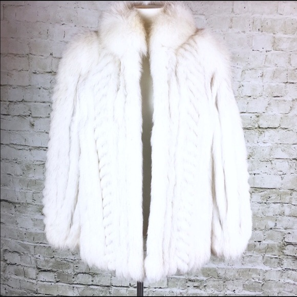 White Saga Fox Fur Coat (Size M)